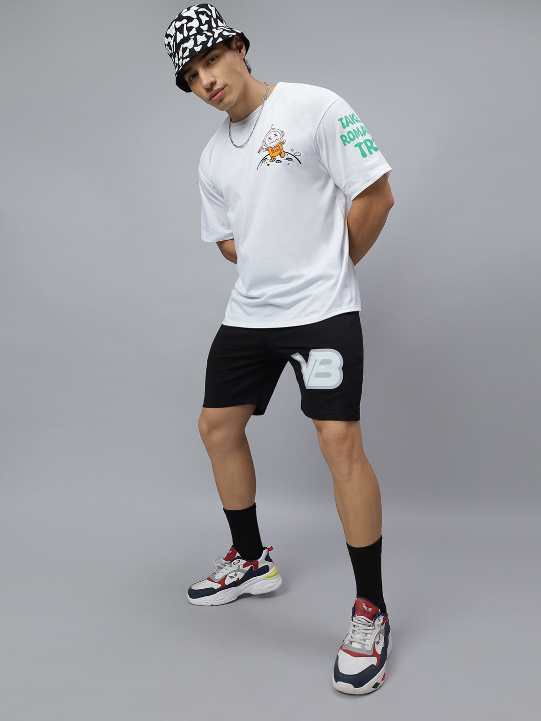 CRAZYBEE White Oversize T-shirt-ROMANTIC TRIP