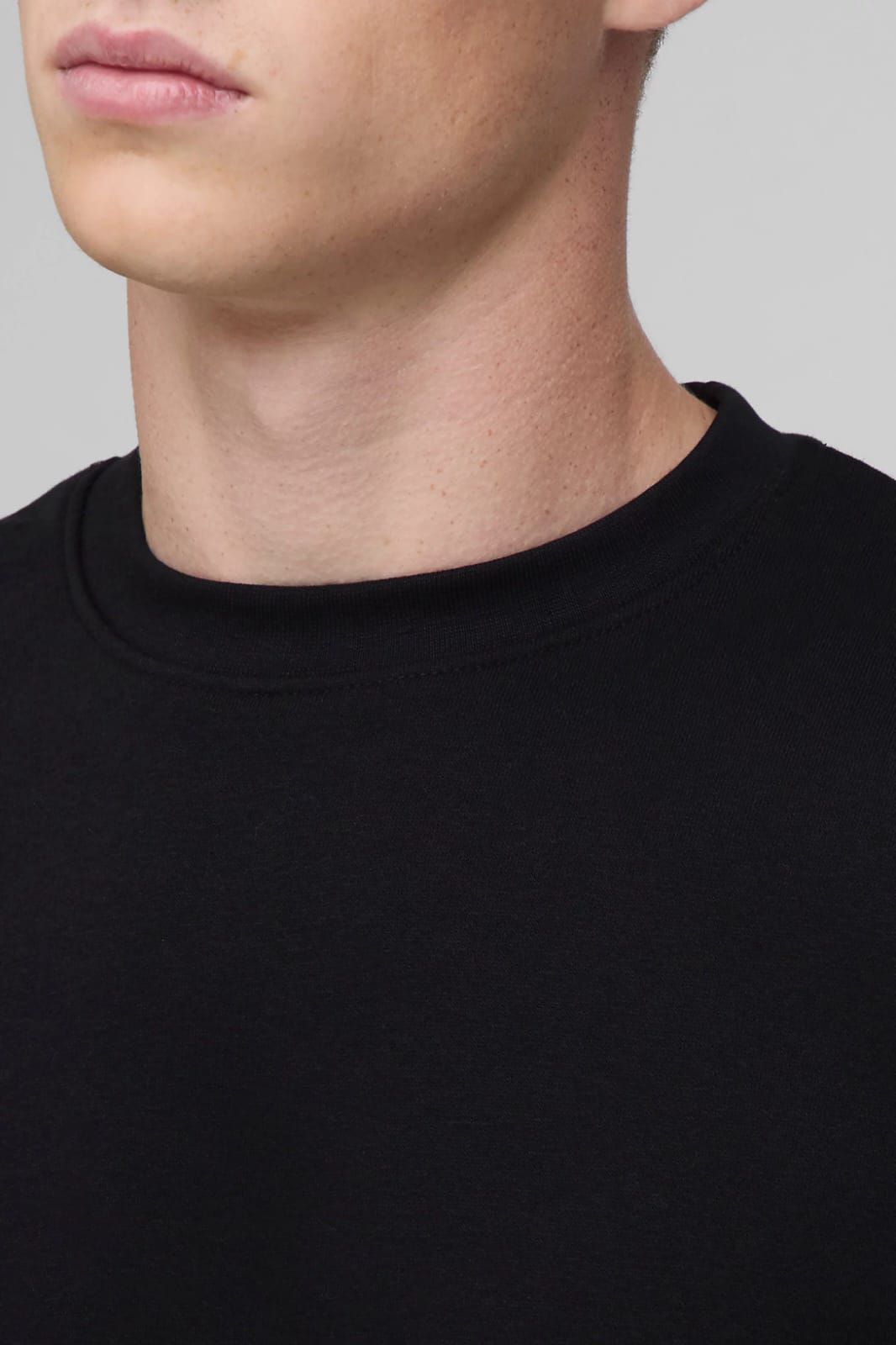 Crazybee  Fleece <> Black Sweatshirt